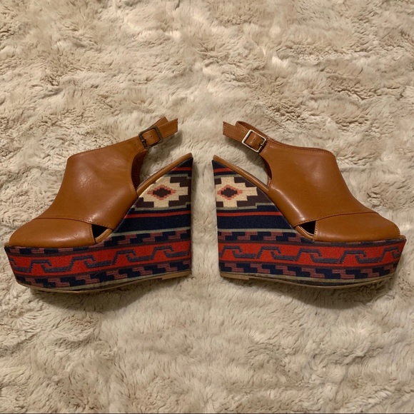 Steve Madden size 8 boho aztec Elissaa leather Wedge Heel - Picture 5 of 6